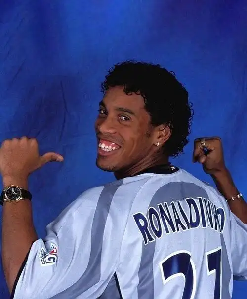 效地连接球 效地连接球