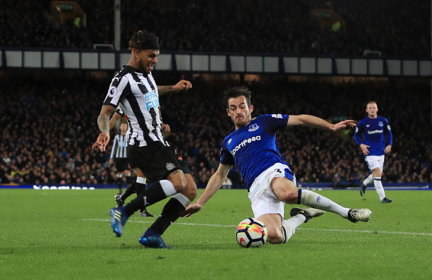 面对强劲对 面对强劲对